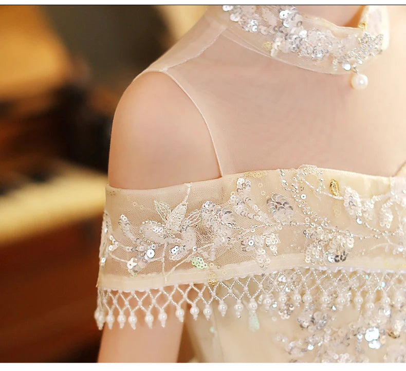 Pearl Neck Yellow 107